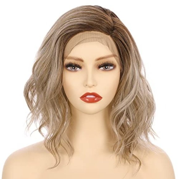 Short Bob Wavy Side Part Lace Front Wig Light Ash Blonde